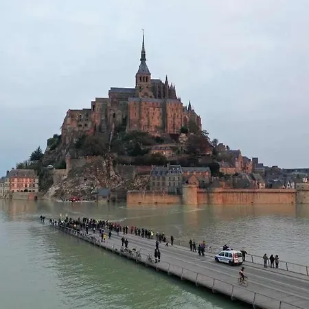 La Ménardière Tranquilitatis Double Petit Déjeuner Compris * Corseul